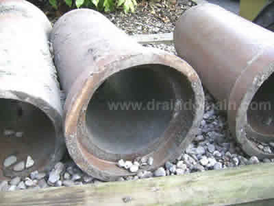 clay drain pipes